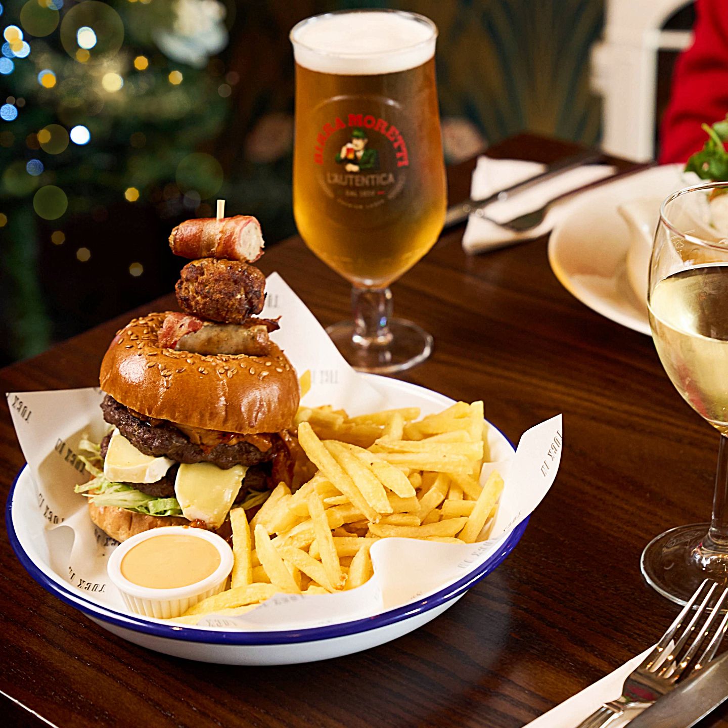 Festive Lunch & Dinner at The Claregate in Tettenhall